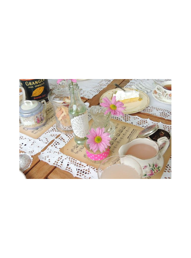 Servetėlės po tortu 25x35 cm (250)