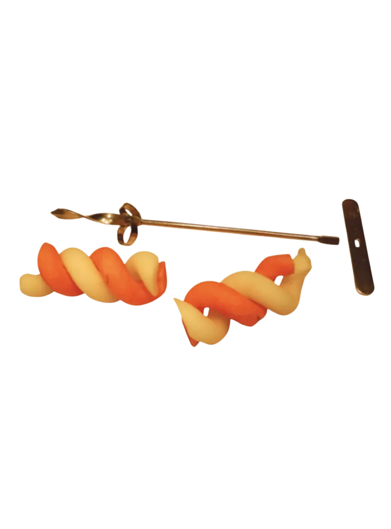 Knife for cutting vegetables, double spirals