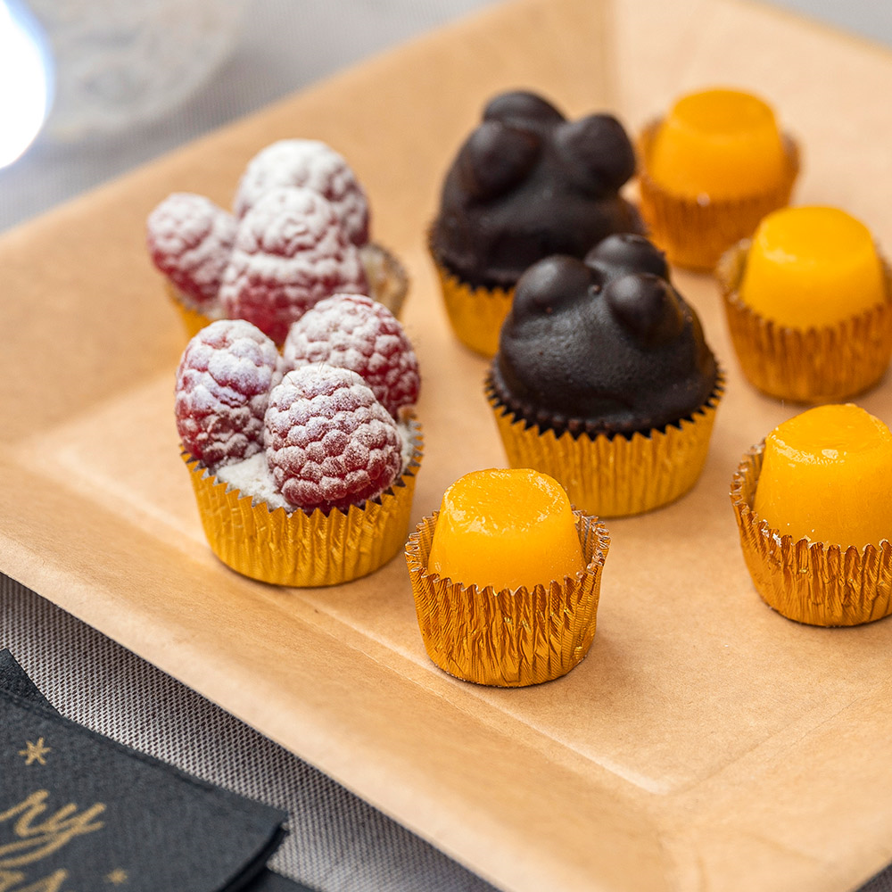 Krepšeliai kepimui aliuminiai (auksiniai, 2,4 x 1,7 cm., 1000 vnt.)