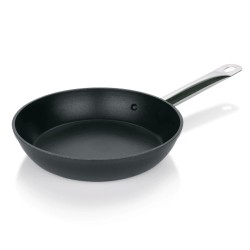 Frying pan 32 cm.  H6.5 cm. Rustproof, aluminum/n steel. Induction.